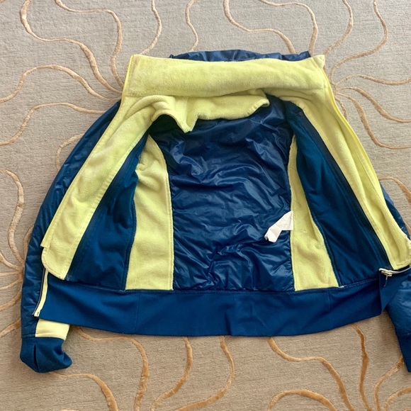 Lululemon | Blue Jacket / Lime Detachable Fleece 2 - Picture 9 of 9